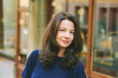 woman over 40 with fibroids 10